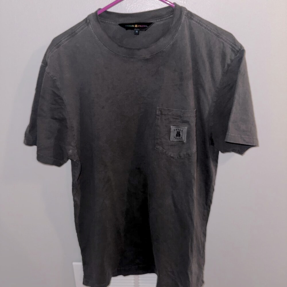 Teddy Fresh Men's Dark Gray Pocket Short Sleeve Tee - Medium